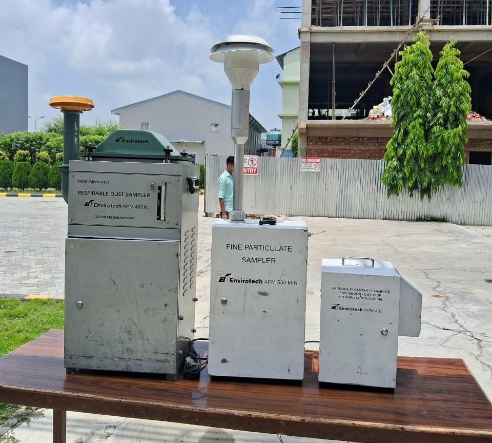 7917_Air quality monitoring equipment .jpg